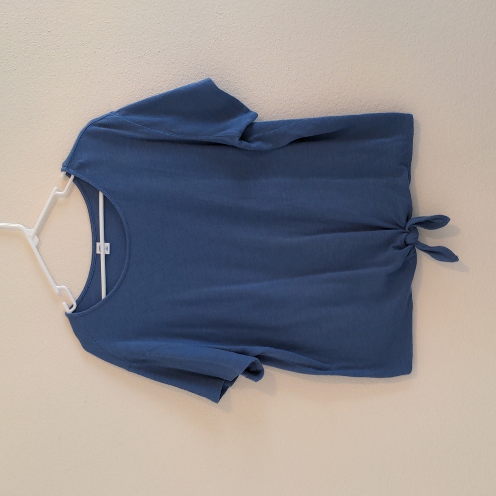 Blue tie top